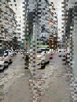 Chính chủ bán nhà Khương Trung - 38m2 - thang máy - oto qua nhà,lô góc