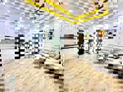 CHỦ CẦN BÁN GẤP CĂN HỘ CT11- 62M- KVKL- TẦNG ĐẸP- FULL NỘI THẤT