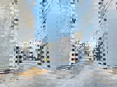 Chính chủ gửi bán DT200m² full thổ cư đường Ngô Quyền