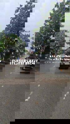 chính chủ : bán nhà dt 100m2 diện tích sử dụng 200m