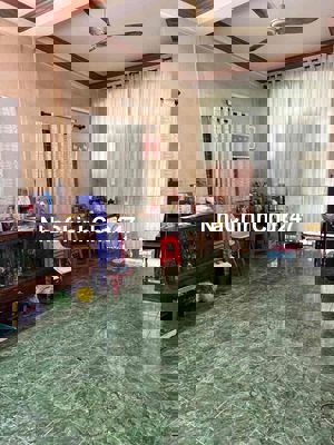 Nhà Mặt Tiền KD CHÍNH CHỦ Khu Tên Lửa - 4 Tầng - 4PN - Hoàn Công Đủ