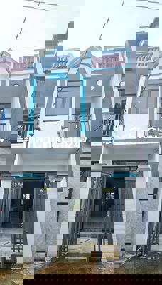 Nhà chính chủ 32m2, Giá 690tr, SHR