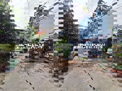 Chủ nhà kẹt tiền cần bán gấp đi định cư