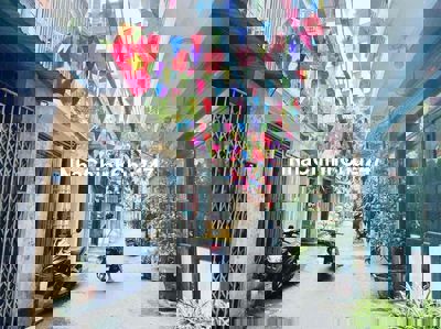 Chính chủ bán nhà Văn Chương,Đống Đa - 25m2x5T - nhà chắc chắn,vị trí