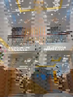 CHÍNH CHỦ BÁN NHÀ HXH, 4,6x11M 10,6 TỶ TL