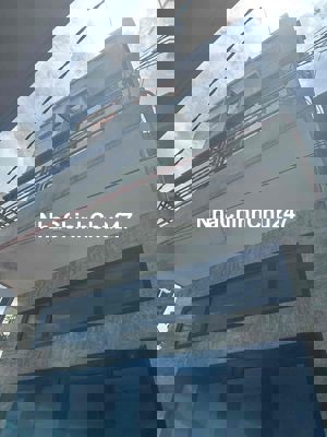 NHÀ CHÍNH CHỦ CẦN BÁN GẤP , HOÀN CÔNG ĐẦY ĐỦ