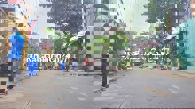 Nhà 4 tầng, 51M2 (CNĐ) đường 8M, sổ hồng chính chủ, công chứng ngay