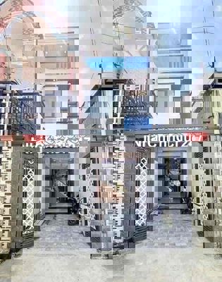 chính chủ bán nhà mới tinh gần quốc lộ 1k phường đông hoà mới dĩ an