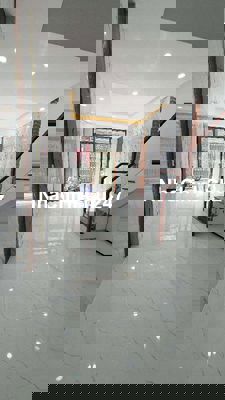 Chính chủ bán nhà  đẹp mới xây ,chưa ai ở,full nội thất