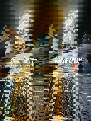 chủ ngộp thiện chí bán nhà lê văn quới