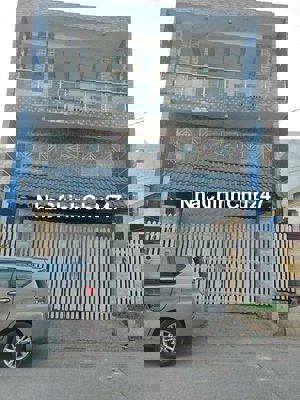 Cặp nhà 2 sổ riêng.  Nhà bán chính chủ 8x20 đúc 3 tấm