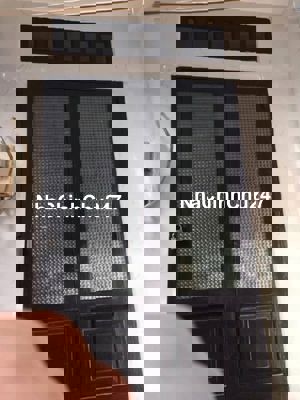 Nhà Sát Ngã Tư Bà Hom - Hẻm Thông - Chủ Bán Giá Dưới 1 Tỷ-MuaNgayKẻoLỡ