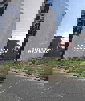 Chủ ngộp gửi bán lô đất tại Phạm Hùng - BC, 90m2, sổ hồng riêng