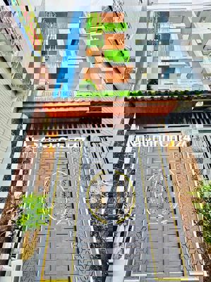 Hoa hồng 100tr. Nhà chính chủ 63m2 đất Hẻm xe hơi 3 lầu full nội thất