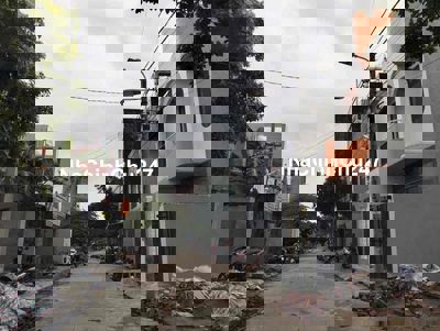 Chính chủ cần tiền sang lại lô đất ngay chợ long trường quận 9