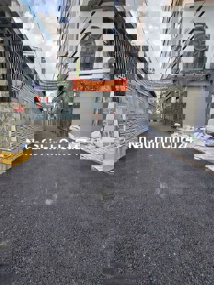 Chủ gấp ! Nhà xinh xịn, ngang gần 6m, ngay hẻm xe hơi trung tâm Gò Vấp