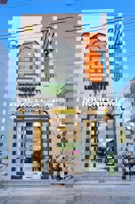 Kẹt tiền nên chủ nhà bán lại căn 76m2 , SHR, trả trước 500tr nhận nhà