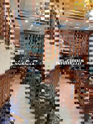 Nhà Hiệp Thành, chủ để lại nội thất gỗ đầy đủ, 74m2, chỉ 6.2 tỏi,