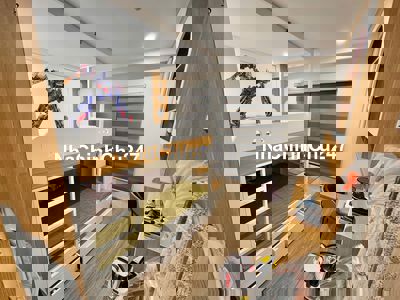 Chính chủ bán căn góc 3PN view hồ bơi nội khu S103 Vinhomes Smart City