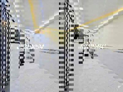 CHÍNH CHỦ BÁN NHÀ 2 TẦNG NGANG 3,7m NGAY VÒNG XOAY PHÚ LÂM CHỈ 2,88