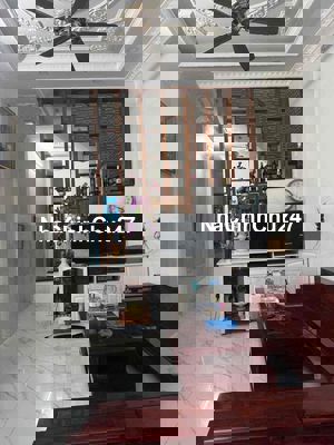 hàng ngộp chính chủ bán nhà 2 lầu tỉnh lộ 43 Bình Chiểu Thủ