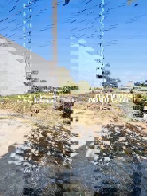 Miếng đất chính chủ tại Bến Lức, Long An, giá 780 Tr/100m2 thổ cư, shr