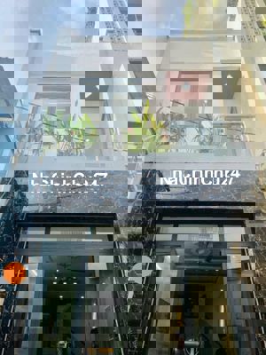 Hàng Hiếm Sát Ngã Tư Bốn Xã-SổVuôngNhưTờGiấyA4-Chủ Tặng Full Nội Thất