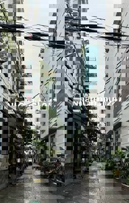 CHỦ GẤP BÁN NHÀ HẺM 5m THÔNG, GẦN NGÃ 4 BỐN XÃ. NHÀ 2 TẦNG. NHỈNH 5 TỶ