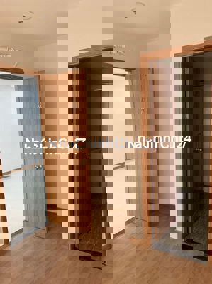 CHÍNH CHỦ bán lại 2pn Bcons solary Balcon Đông Nam