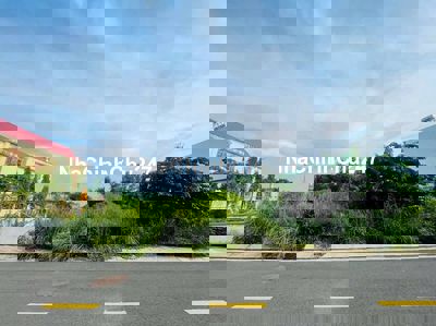 CHỦ NGỘP CẦN BÁN GẤP LÔ ĐẤT THỊ TRẤN CỦ CHI FUL THỔ CƯ 200m2 giá 590tr