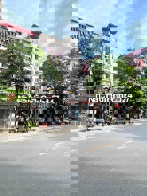 CHÍNH CHỦ bán nhà MINH KHAI - DƯƠNG VĂN BÉ 32m2 4T 10m ra phố SĐCC