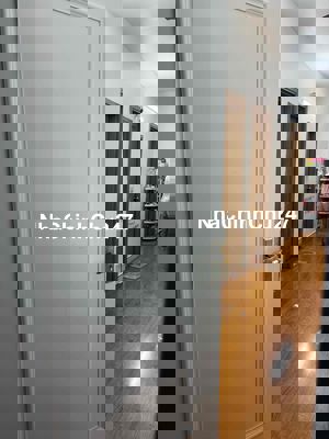 Chính chủ ván căn hộ 2pn 2ưc view hồ Thanh Hà