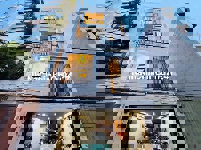 Chính chủ cần bán nhà-Đường Trần Quang Khải-Quận 1