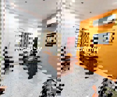 Bán Nhà Mặt Phố Hoàng Sa, 21.5 tỷ, 67m2, view đẹp Chính chủ, Q1, HCM