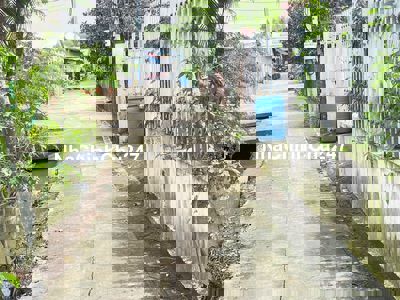 CHÍNH CHỦ CẦN BÁN MIẾNG ĐẤT NẰM GẦN ĐƯỜNG NGUYỄN CHÍ THANH -SỔ HỒNG