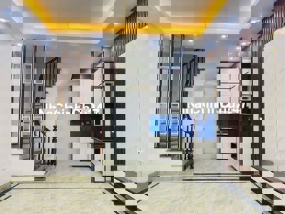 Chính chủ bán nhà 5 tầng 30,5m ( Xây mới nội thất cơ bản) hơn 5 tỷ