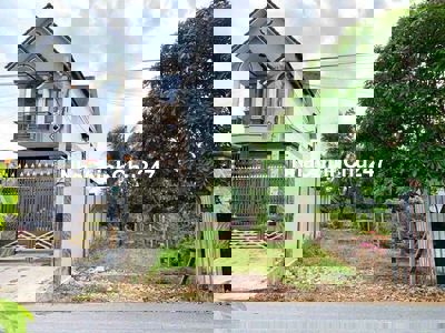 Chủ bán lỗ lô đất 200m2 nằm cạnh Suối Sâu -Trảng Bàng . Giá 550tr, SHR