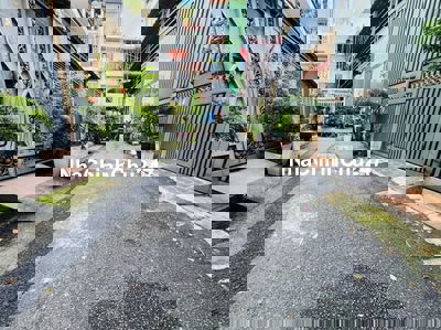 ***CHÍNH CHỦ 1 ĐỜI - NHÀ NGANG KHỦNG 5,6M - 4T ĐẸP GIÁ TỐT CHỈ 7,X TỶ