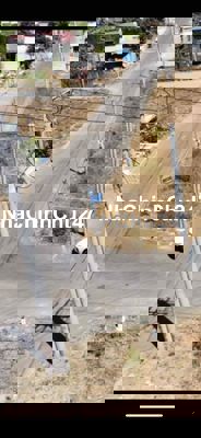 CHÍNH CHỦ GỬI BÁN LÔ ĐẤT 2 MẶT TIỀN TẠI THỊ TRẤN ĐẤT ĐỎ Địa chỉ: Thị t