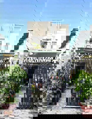 Bán nhà Bình Tân sổ hồng riêng chính chủ 860tr