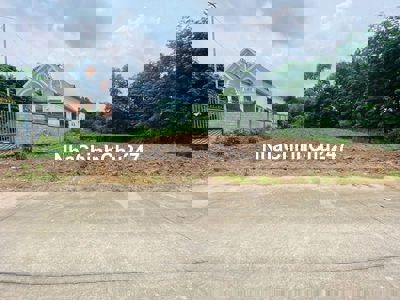 Chính Chủ Cần Bán Lô Đất Ở Mặt Tiền DH519