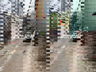 Chính chủ bán đất tại số 28 ngõ 68/177/66 Nguyễn Văn Linh