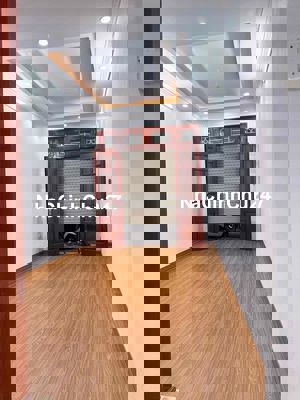 Chính chủ gửi bán nhà ở Xã Đàn 40m* 4T giá chỉ 12,8 tỷ sẵn sổ