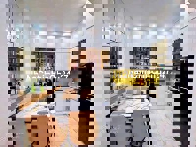 CHÍNH CHỦ BÁN GẤP NHÀ THÁNG 11_ TÔN THẤT TÙNG _20M RA OTO_ NGÕ THÔNG