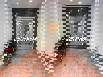 Nhà mặt tiền 30 Nguyễn Đình Chính 101.8m2 Ngang 4.8m - Chỉ 24.5 tỷ