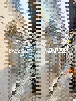 Gởi ACE phí 15tr..Mình chính chủ,bán nhà nhỏ xinh xinh,hẻm 3m ko ngập.