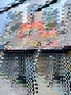 Biệt thự cách 1 căn ra mặt tiền đườg Nguyễn Phúc Chủ Hẻm thông xe hơi