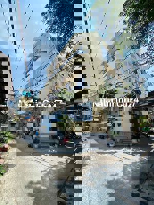 Chính chủ cần bán gấp nhà 3 tầng lô gốc vị trí cực đẹp