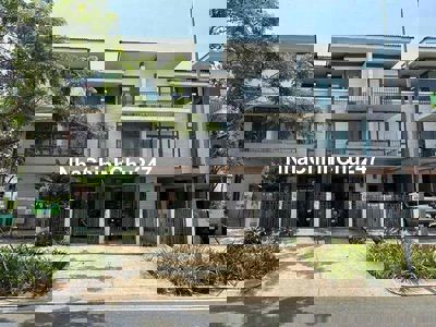 ngộp ngân hàng  Chính Chủ BÁN GẤP NHÀ Phố LAVILA Nhà Bè, Trệt 2 lầu