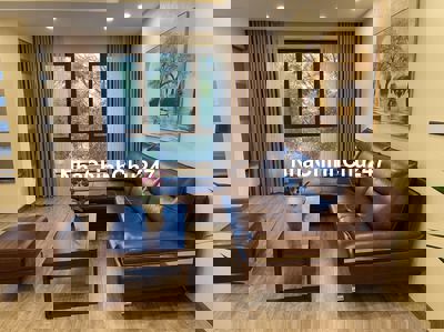 Chính chủ bán nhà mặt phố Tô Ngọc Vân 120m2 x 6 tầng MT6m